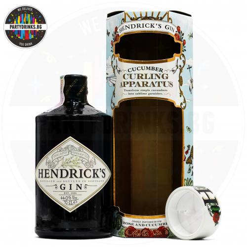 Джин Hendrick's 700ml 44% с резачка за краставици